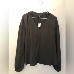 Express Women’s Size Small V Neck Long Sleeve Shirt Black New